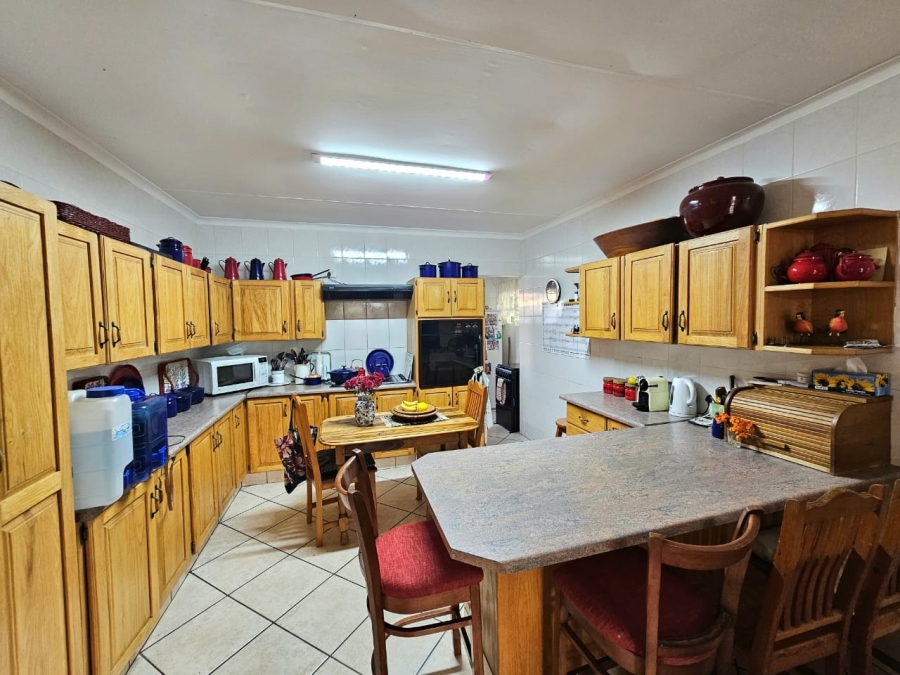 4 Bedroom Property for Sale in Van Der Hoff Park North West